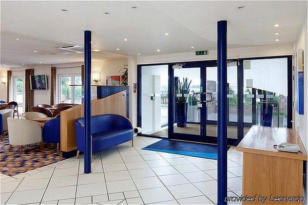 Holiday Inn Express Peterborough By Ihg Interior photo